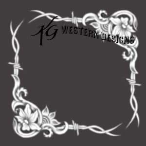 Puede incluir: Un diseño en escala de grises con un borde cuadrado con elementos florales y de alambre de púas. El texto "KG Western Designs" está incorporado en el diseño. La obra de arte tiene un tema occidental.