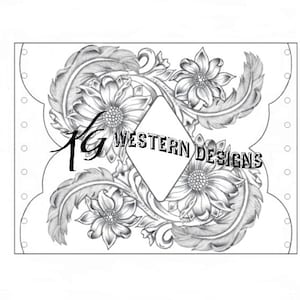 Könnte beinhalten: Eine Schwarzweiß-Zeichnung eines floralen Designs mit Federn. Das Design zeigt zwei große Blumen mit mehreren Blütenblättern und eine Diamantform in der Mitte. Der Text "KG WESTERN DESIGNS" ist in der Mitte des Designs sichtbar.