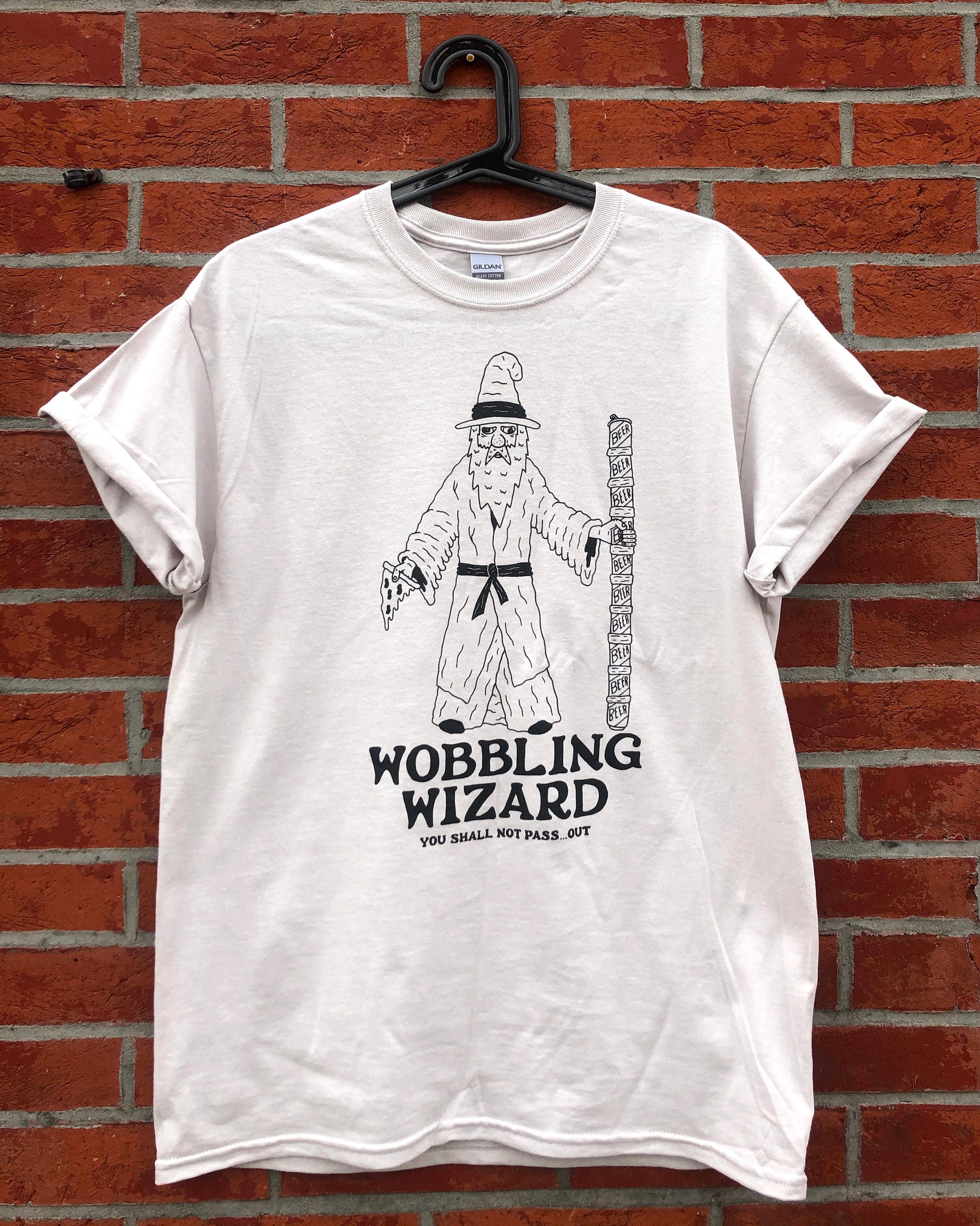 最終値下げ‼️Buffer THE WIZARD Tシャツ ホワイト The Wobbling Wizard T-shirt - Funny Shirt - Lord of the Rings