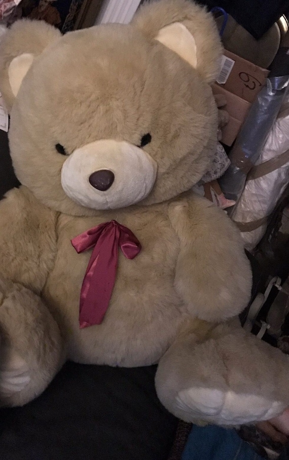 massive teddy bear