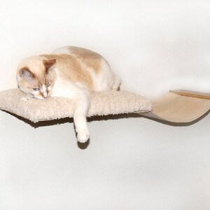 Cat Stairs Wood Crafted Cat Furniture Accessories Plush Pet Bed Combo Set: Wall Mounted Free Floating Cat Bed /& 5 Deluxe Wooden Cat Steps