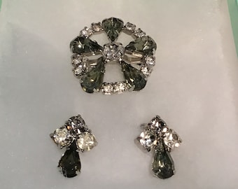 Vintage Rhinestone Jewelry Set, Brooch and Clip On Earrings, Silver Tone