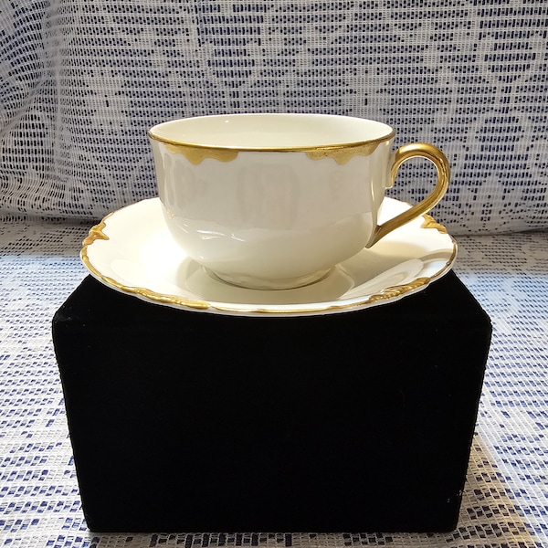 Teacup and saucer set, Johnson Bros England, Chantilly Gold, price is for ONE set only, 12 sets available.