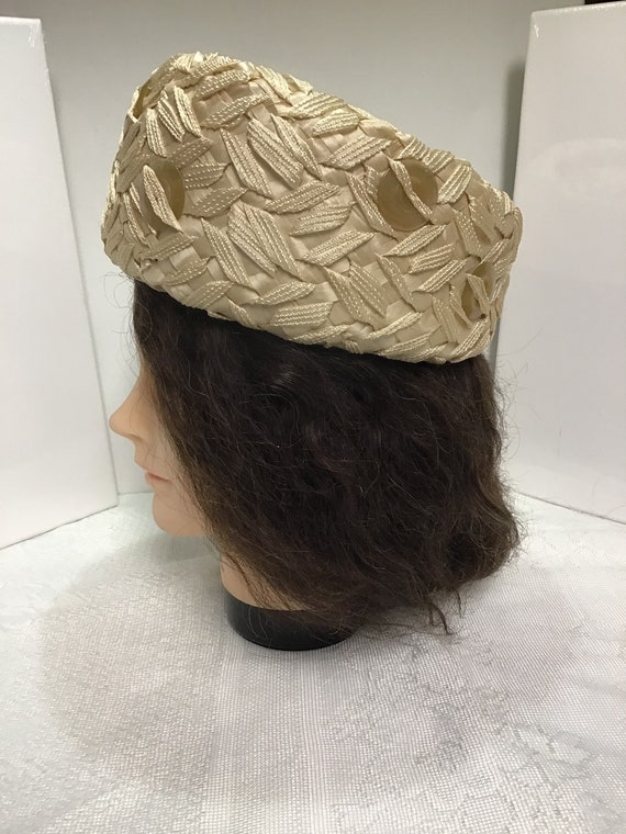 Vintage Vogue Mont woven straw-ribbon pillbox hat… - image 5