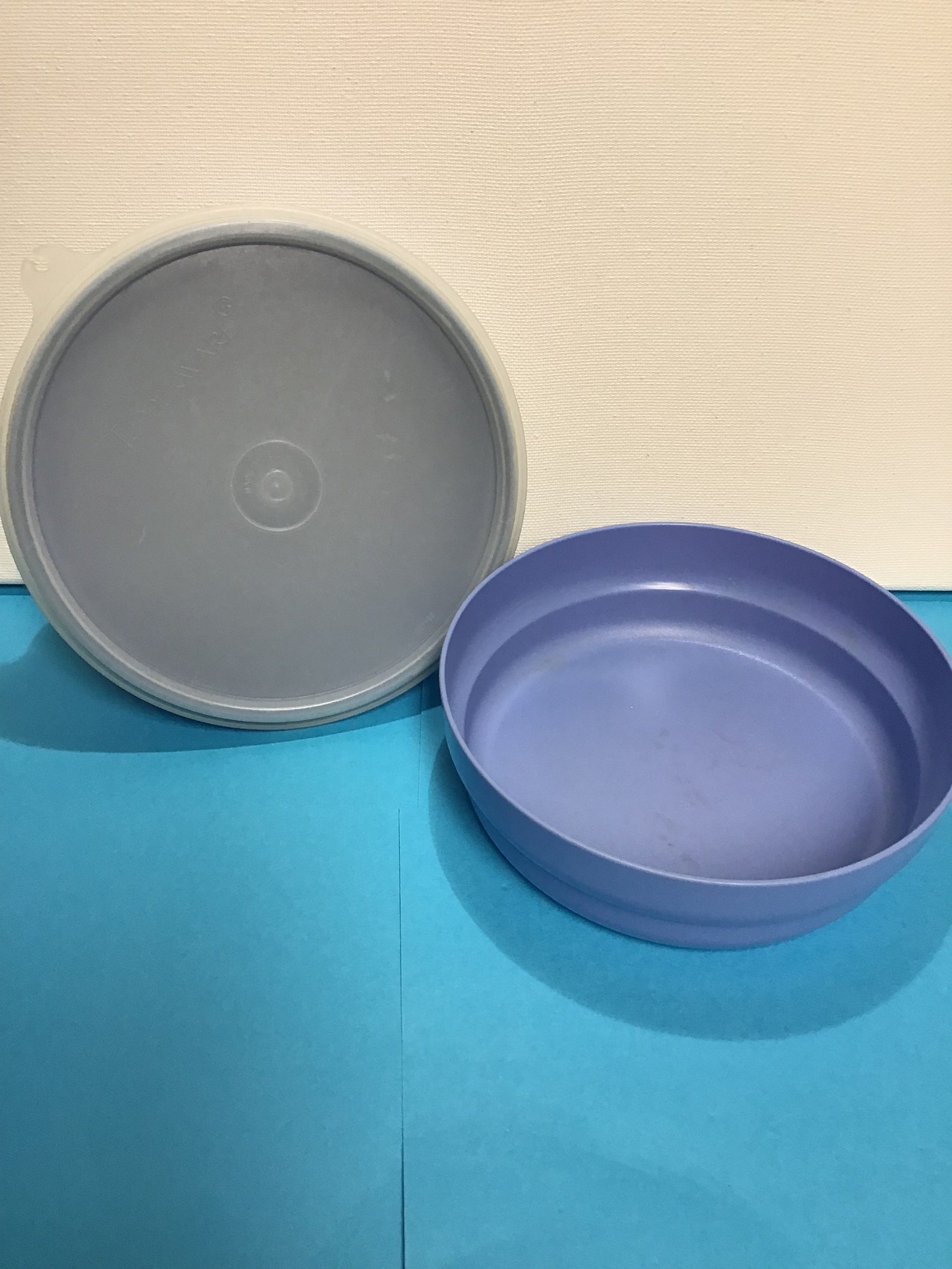 Vintage Tupperware blue cereal bowls 2415 A1 one lid 22728 Etsy