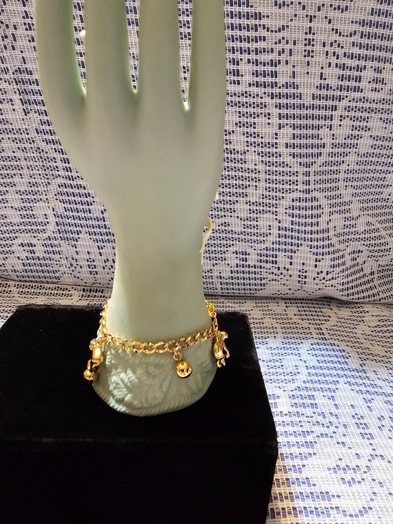 Vintage Avon 1990 Elephant Charm Bracelet, 7", sig
