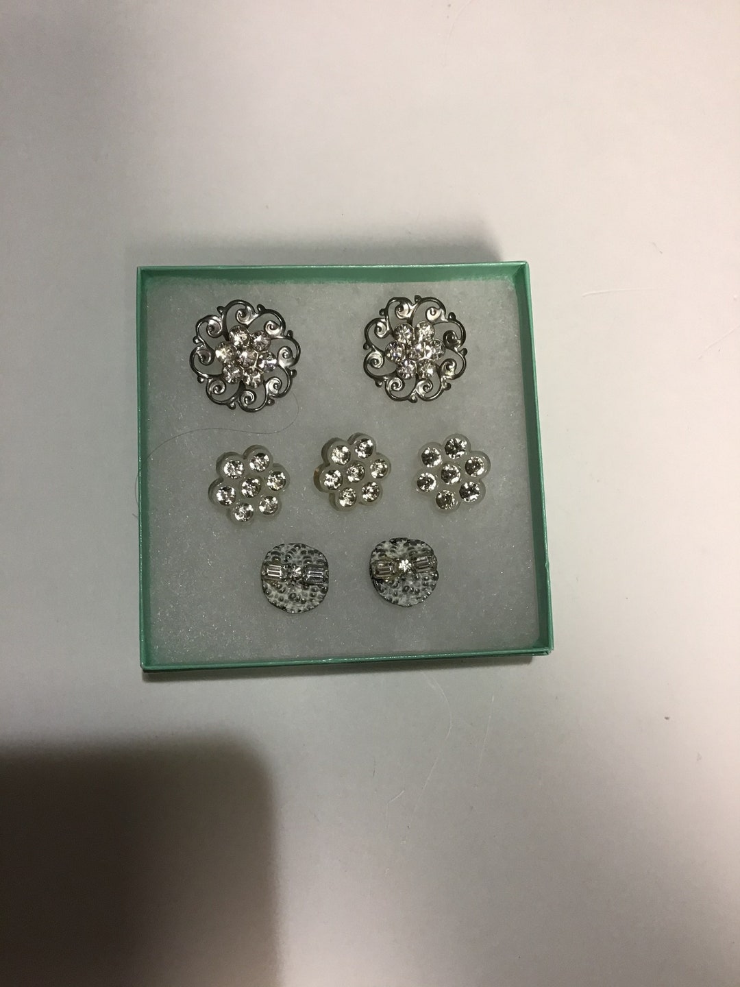 A Lot of Vintage Clear Rhinestone Buttons, 2 Pairs and 1 Set of 3 Good ...