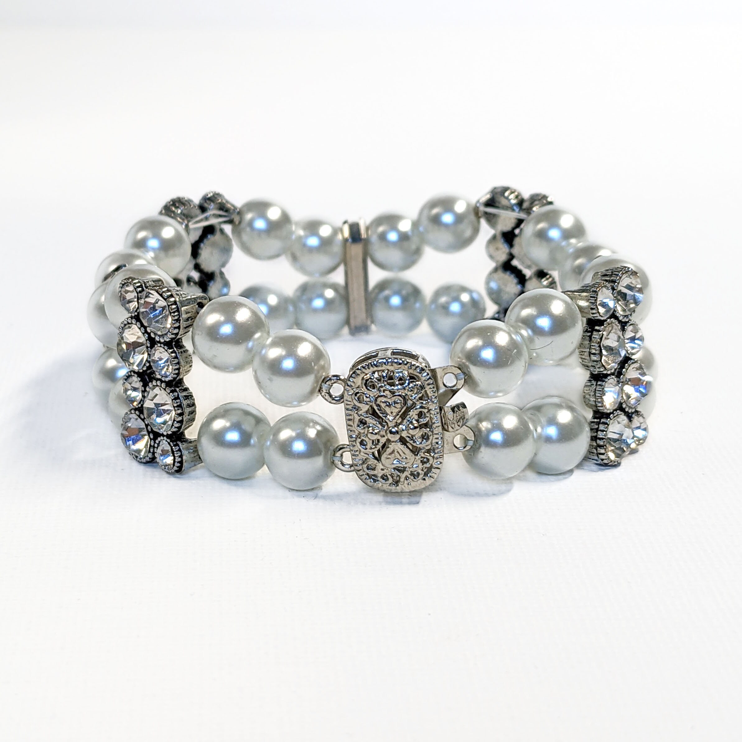 Bride Bracelet on White Pearl