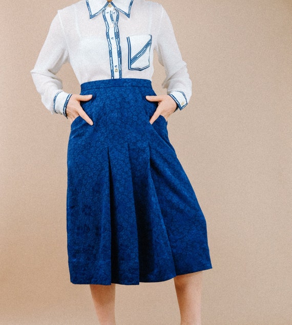 Royal blue textured floral skirt / Japanese Vinta… - image 4