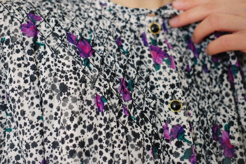 Black and white dress with abstract prints and florals Japanese Vintage Floral dress Polka dot dress Long sleeves Size S-M