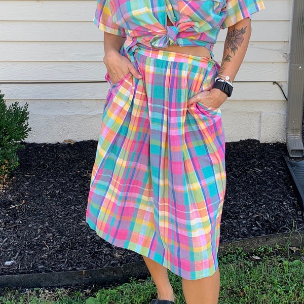 Vintage 80s-90s Gemma 2 Piece Plaid Cotton Skirt Set Button Front Blouse Top Pleated High Waist Skirt Made In USA || Women’s S/M