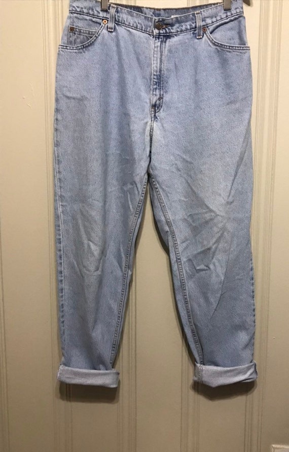 levi's relaxed fit tapered leg