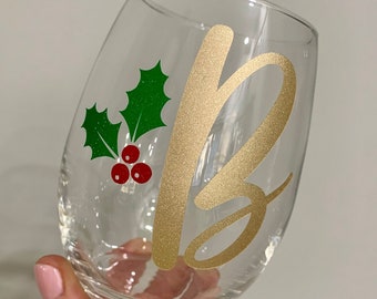 Christmas Initial Wine Glass, Monogram Wine Glass, Xmas Gift, Xmas Wine Glass, Christmas Gift, Personalized Wine Glass, Custom Wine Glass