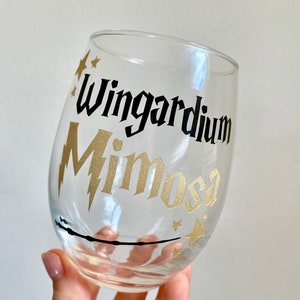 Wingardium Mimosa Weinglas, Harry inspiriert Weinglas, HP inspiriertes Weinglas, HP inspiriertes Geschenk, Mimose Weinglas, Potter inspiriert
