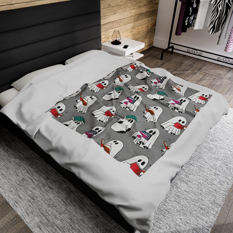 ACOTAR Ghost Blanket, Cozy Fall Blanket, Book Lover Gift, SJM Blanket, Velaris Blanket, Cute Book Blanket, Girl Gift, Court of Thorns Roses image 7