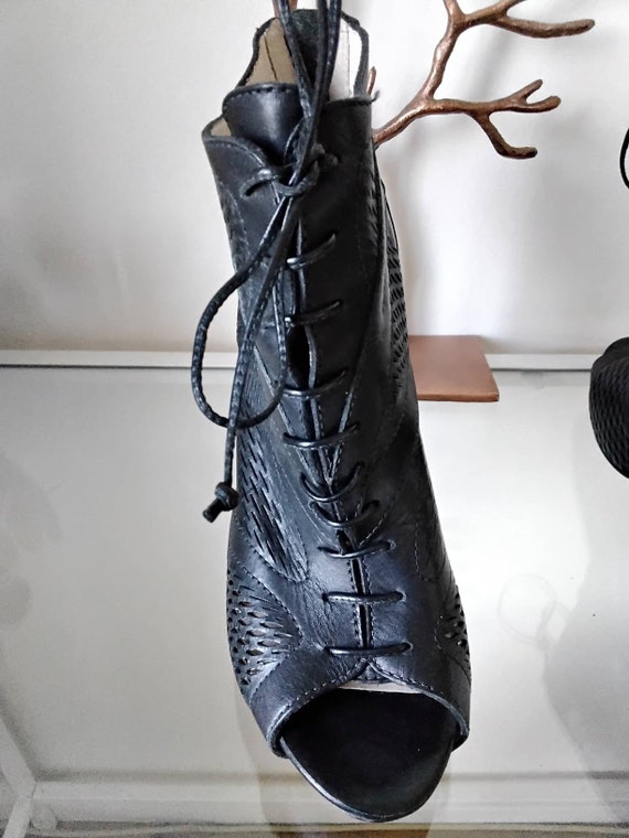 L K Bennett of London Black Leather Stiletto Ankl… - image 8