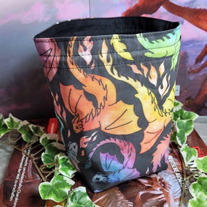XXL Würfelbeutel Rainbow Dragons mit Unterteilungen für bis zu 250 Würfel
