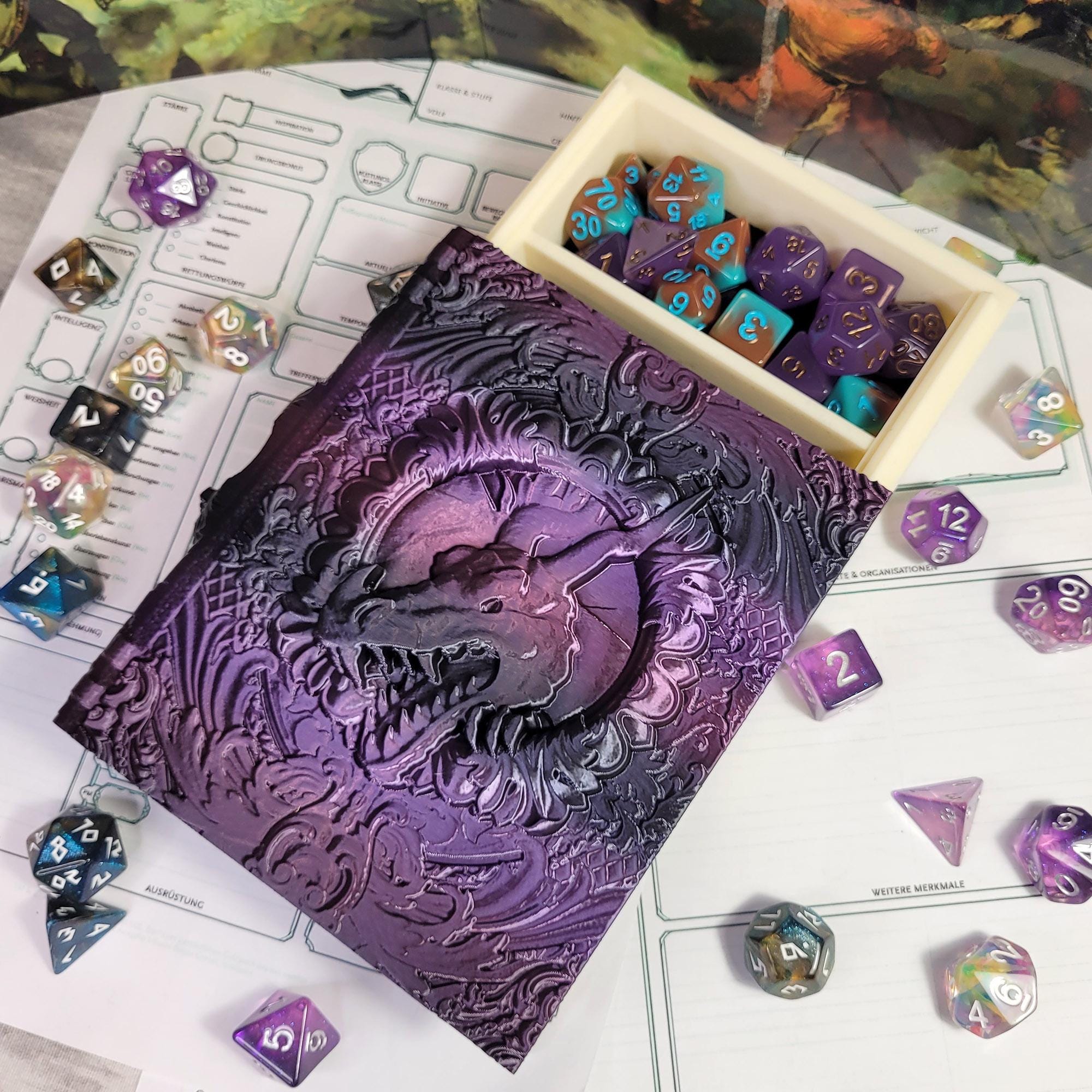 Dice Tome Dragon, storage for dice