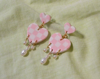 Pastel Heart Checkered Earrings with Drop Pearl Beads / Pink and White Check Aesthetic Heart Stud Earrings