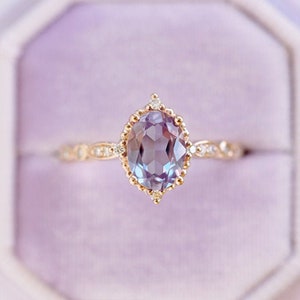 Alexandrite Engagement Ring Vintage Alexandrite Engagement Ring Alexandrite Wedding Ring Rose Gold Alexandrite Ring Set Color Changing Stone