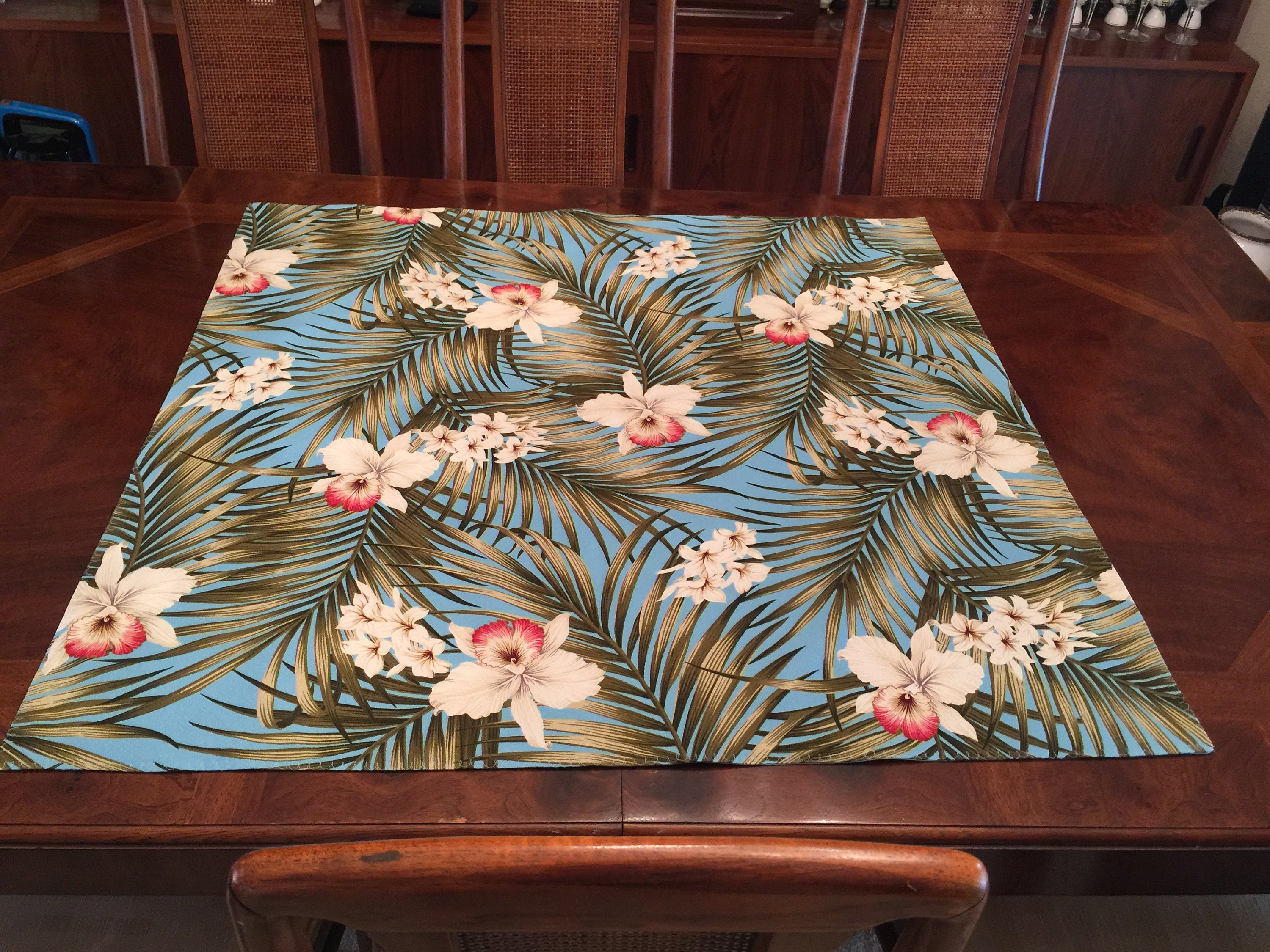 Hawaiian Print Barkcloth Tablecloth Centerpiece Etsy