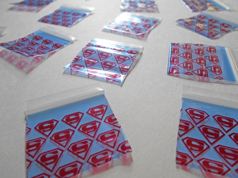 Ziplock Plastic Bags 1.5x1.5 Blue /& Red Superman 1515 Ziploc Poly Bag