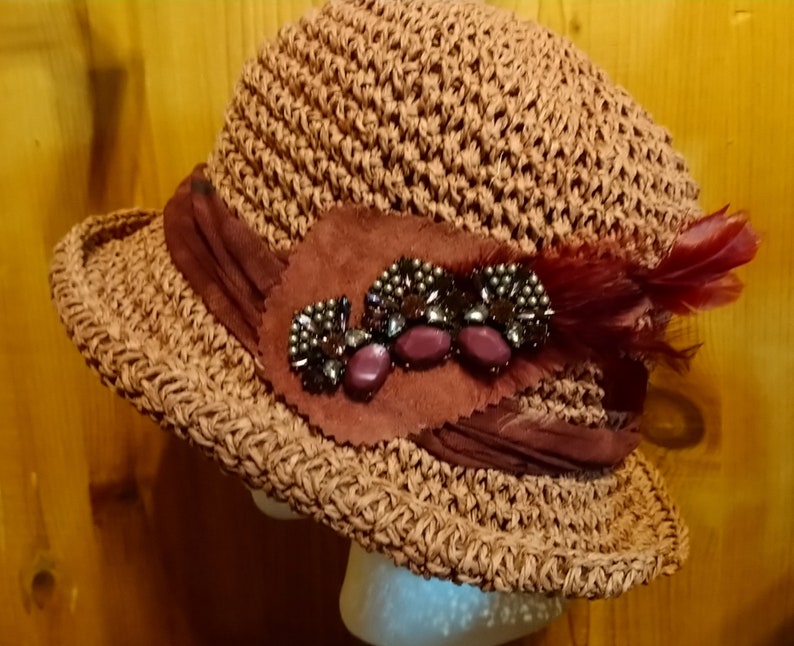 CRUSHABLE SASSY MAUVE cloche hat