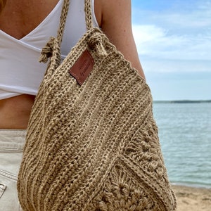 PDF-MÖNSTER, Virkad väska, Mormor Fyrkantig Hobo-väska bild 9