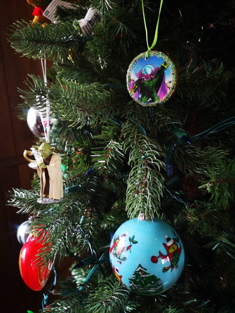 venom ornaments