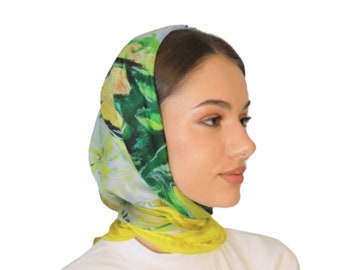 Pañuelo de seda amarillo con estampado floral, pañuelo grande cuadrado teñido a mano para la cabeza.