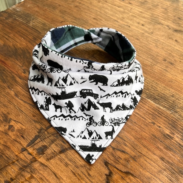 Into the Woods// Blue Green Plaid // Plaid Dog Bandana // Flannel Dog Bandana // Blue Plaid // Outdoorsy dog Bandana // Adventure Dog