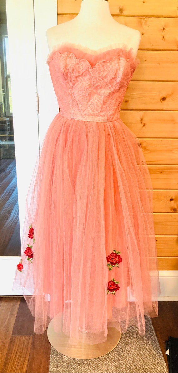 Vintage 1950s strapless pink prom dress, cupcake … - image 3