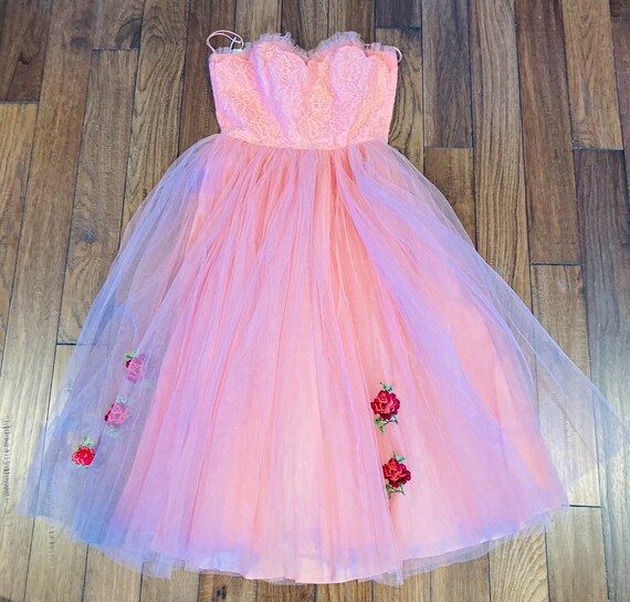 Vintage 1950s strapless pink prom dress, cupcake … - image 5