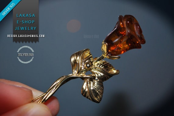 A Rose for her... Baltic Amber Silver 925 Gold-plated Brooch Classic Romantic Style Woman Mother's Day Love Friendship Appreciation Beauty