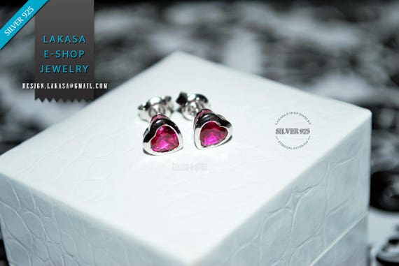 Heart studs Earrings Ruby color Crystal Sterling Silver Rhodium plated Jewelry Valentine lovely gifts for her Women Girls Moda Collection