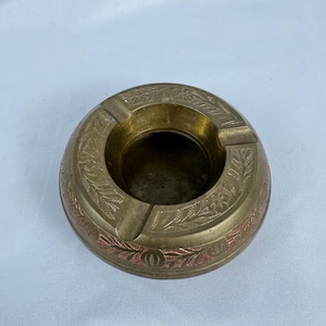 Vintage Metal Ashtray | Vintage Tobacciana