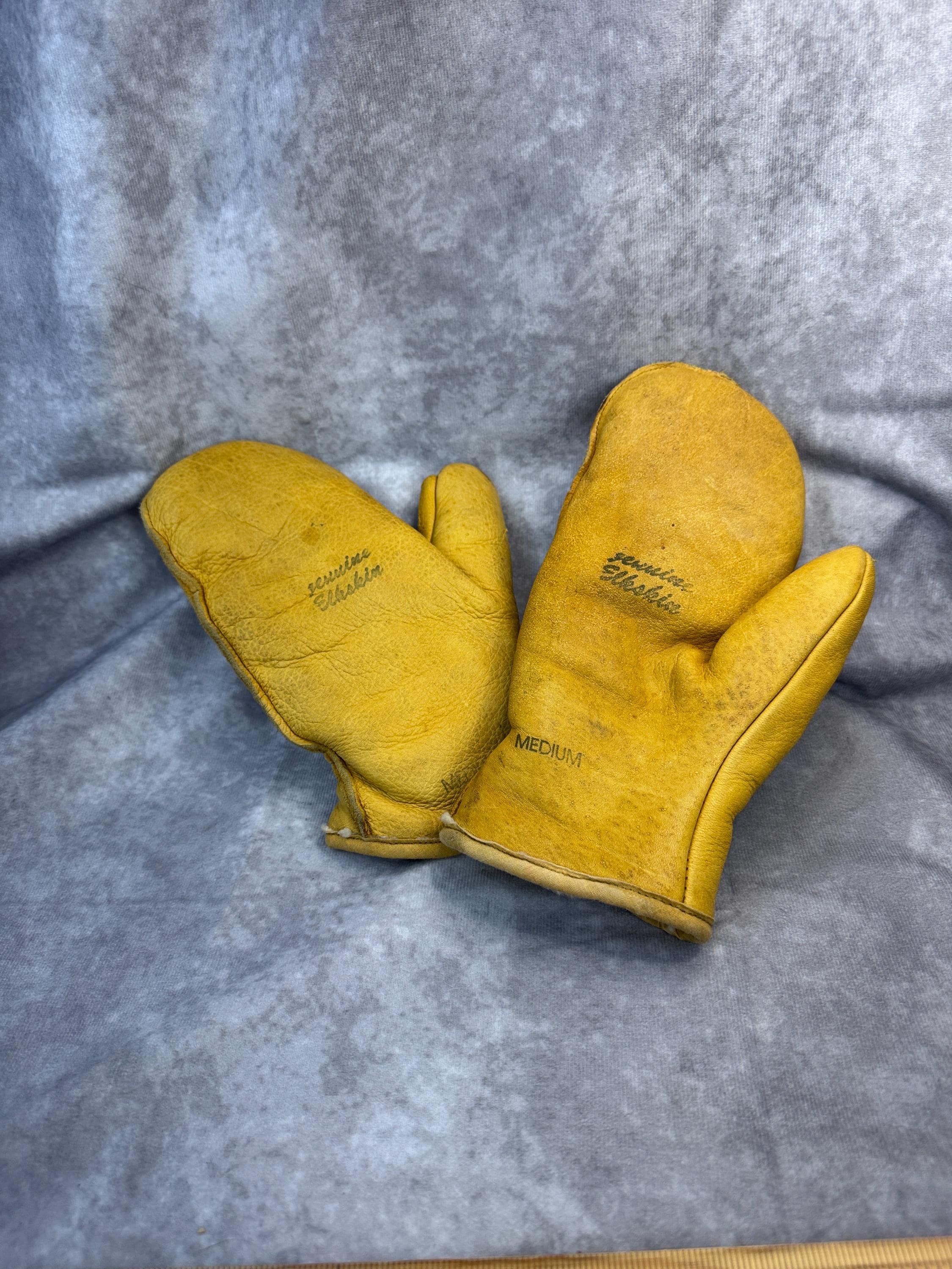 Vintage chopper mitts, tan leather mittens with lining