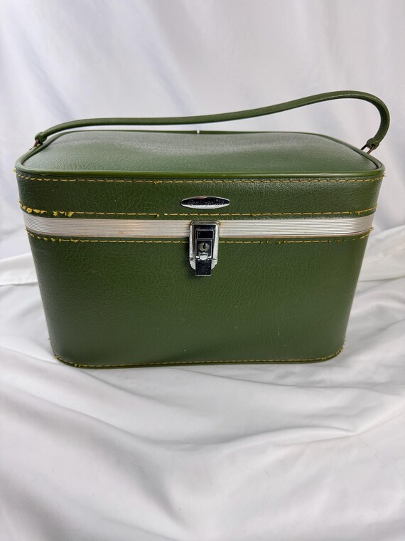 Vintage Green Featherlite Traincase MCM Cosmetics… - image 1