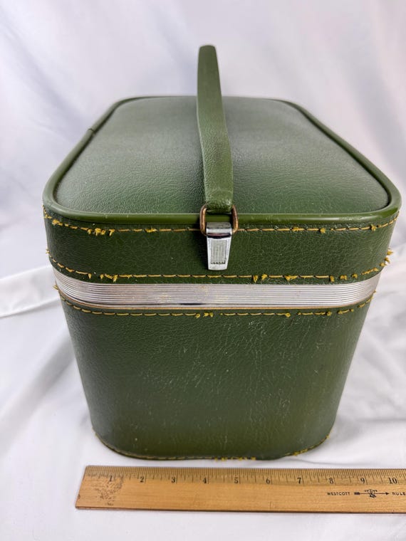 Vintage Green Featherlite Traincase MCM Cosmetics… - image 3