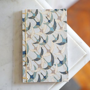 Handmade 2024 pocket diary in Japanese Washi paper Japanese binding and covers A6 format Made in France Grues cendrées