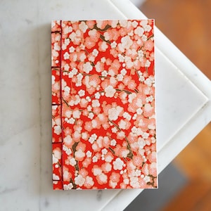 Handmade 2024 pocket diary in Japanese Washi paper Japanese binding and covers A6 format Made in France Fleurs rouges