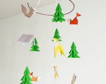 Origami mobile with animals of the forest for decoration in baby's room and children's room, handmade in France