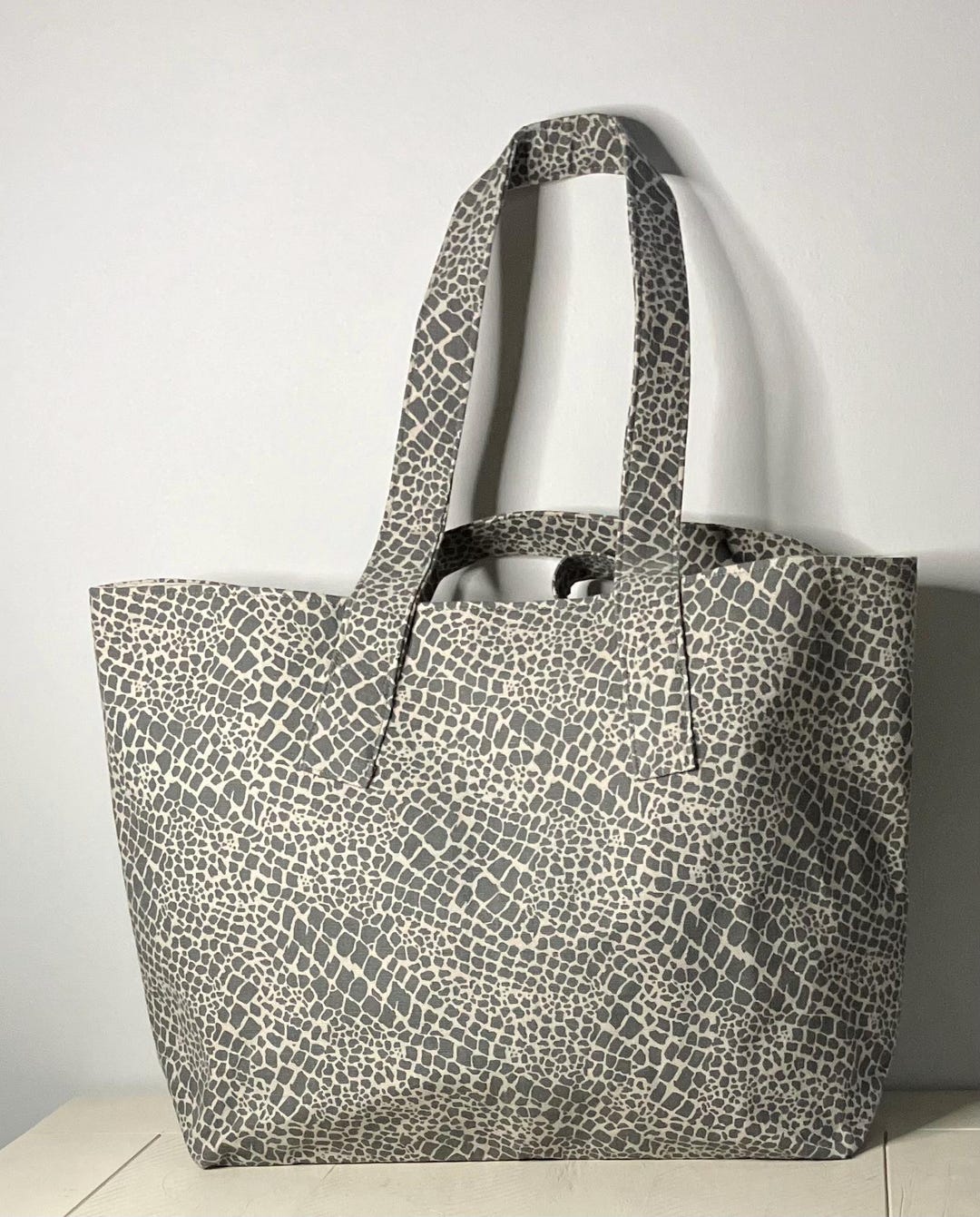 SNAKE TRIM CLEAR BAG