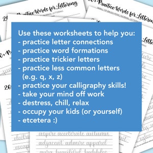 Puede incluir: Un fondo azul con texto blanco que dice "Utiliza estas hojas de trabajo para ayudarte: - practicar las conexiones de letras - practicar las formaciones de palabras - practicar las letras m&aacute;s dif&iacute;ciles - practicar las letras menos comunes (por ejemplo: q, x, z) - practicar tus habilidades de caligraf&iacute;a! - despejar tu mente del trabajo - desestresarte, relajarte - ocupar a tus hijos (o a ti mismo) - etc&eacute;tera :)" La imagen muestra un primer plano de algunas p&aacute;ginas de un cuaderno de pr&aacute;ctica de caligraf&iacute;a con escritura cursiva.