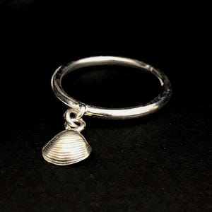 Sterling Silver Dangle Seashell Ring, Mermaid Ring, Small Charm Ring, Unique Ring for Women, Tiny Shell Stacking Ring, Minimalist Cute Ring