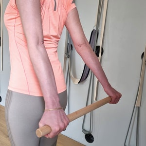 Wooden Yoga Cane Length 60 cm Diameter 4 cm Universal Yoga Props