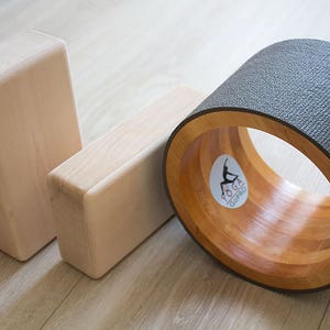 Personal Yoga Set. 8'' Yoga wheel and two wooden yoga blocks. Yoga roller. Yoga block. image 3