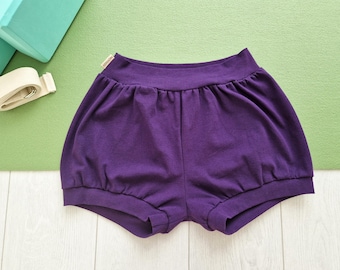 Violette Iyengar Yoga Shorts aus Bio-Baumwolle für Damen und Herren im Pune-Stil