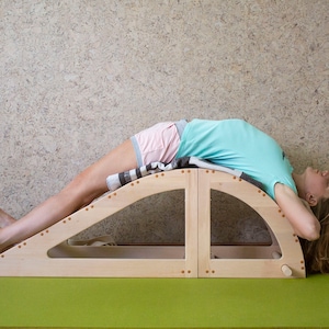 Viparita Dandasana bench. Iyengar Yoga back bending bench. Wooden yoga bench. Iyengar Yoga bench. Large back bender. Big back bender image 1