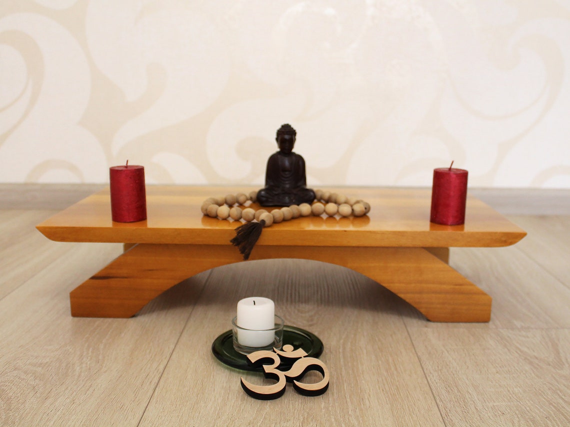 NEYTIIR Buddha Altartisch Aus Bambus - Meditations- Und Gebetstisch Mit Aufbewahrung 102cm